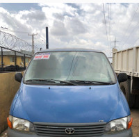 Toyota HiAce 2001 Blue
