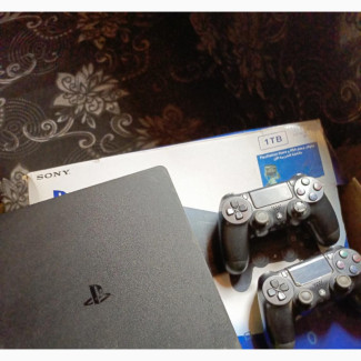 Few Month Used 1tb/16ram Playstation 4 Super Slim