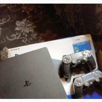 Few Month Used 1tb/16ram Playstation 4 Super Slim