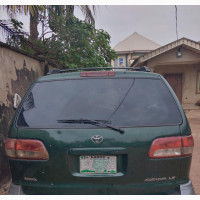 Toyota Voxy 2002 Green