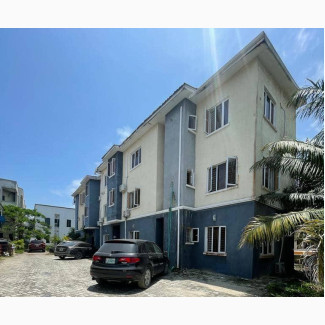 2bdrm Block of Flats in Buena Vista Estate, Chevron for rent