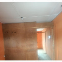 A Spacious Shop Very Close to the Road