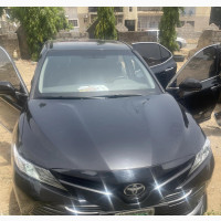 New Toyota Camry XLE V6 2021 Black