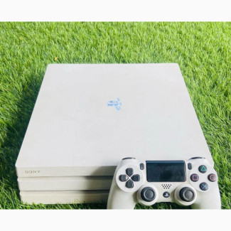 Ps4 PRO + Pad + Games Installed