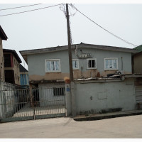 3bdrm Block of Flats in Surulere for Sale