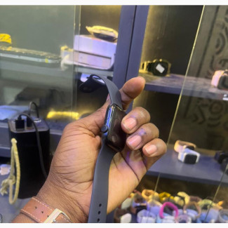 Apple Watch SE 2 - Affordable Smart Watch
