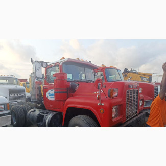 R Model Mack Truck Head