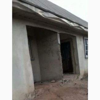 6bdrm House in 4Unit Of A Room , Oshimili South for sale