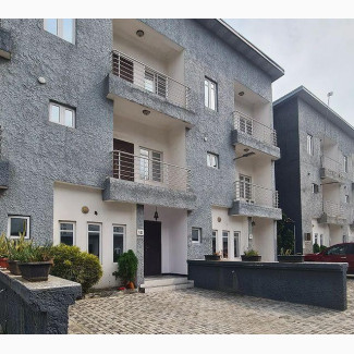 4bdrm Townhouse / Terrace in Ado Rd, Lekki for rent