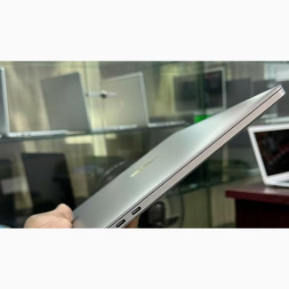 New Laptop Apple MacBook Pro 2022 M2 16GB Apple M2 HDD+SSD 1T