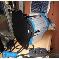 Fresnel 1000W With Dimmer