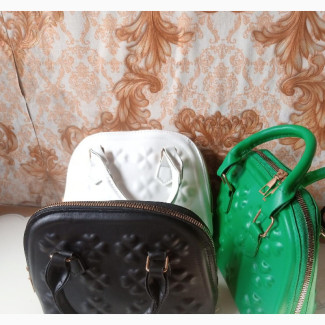 Stylish Ladies Handbag - Trendy and Classy