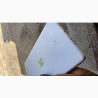 Apple iPad Pro 9.7 (2016) 32 GB Gray - Used