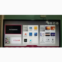 32 LG Smart TV with Wall Bracket