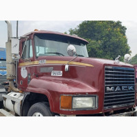 Mack CH600 Truck Head