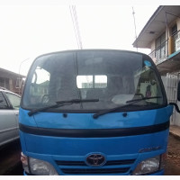 Toyota Voxy 2002 Blue
