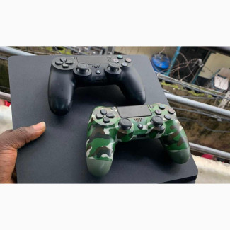 Super Clean UK Used PS4 Slim with 2 Pads and Accessories