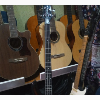 HAMPSON Bass Guitar