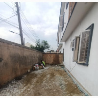 Furnished 2bdrm Block of Flats in Magodo Phase 1 for rent