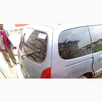 Nissan Serena 2005