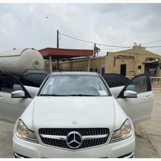 Mercedes-Benz C300 2012 White