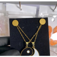 Yin and Yang Unity Necklace - Perfect Balance