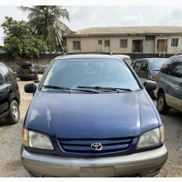 Toyota Sienna 2002 Blue