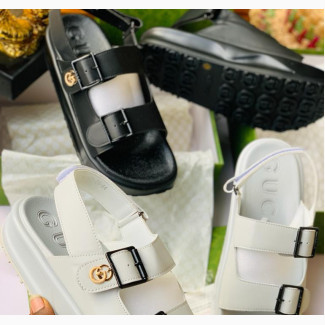 Lovely Men#039;s Gucci Sandals