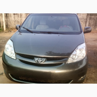 Toyota Sienna XLE AWD 2006 Gray