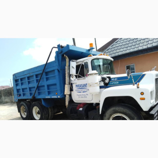 Foreign Used Mack Dump Truck (American Spec.)