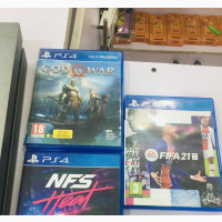Playstation 4 Fat With 2pads and 3 Cd Games