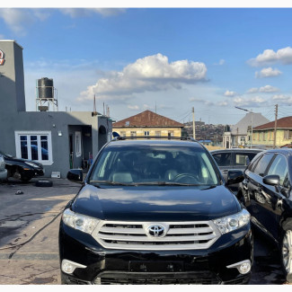 Toyota Highlander 3.5L 4WD 2013 Black