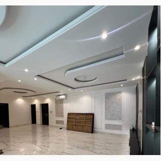 Luxurious 3 Bedroom Block of Flats in Banana Island for Rent