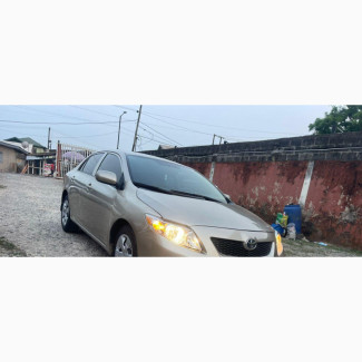 Toyota Corolla 2010 Gold