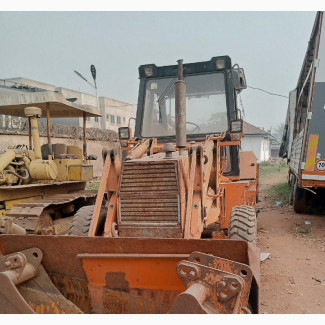 Ford Backhoe Loader with 4 Cylinders Engine - Perfect Condition