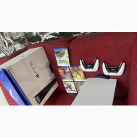 PS5 With Two Pads and 5 Games
