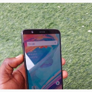 OnePlus 5T 64 GB Black