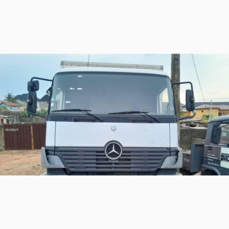 Mercedes Benz Atego 1820