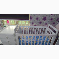 Baby Crib/Bed - Cedar Wood, Changing Table, Storage Drawers, Free Mattress Bedsheets