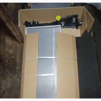 Radiator Ford Edge 2013 2.0L 4 Plugs