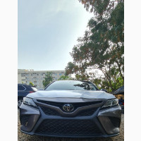 Toyota Camry SE FWD (2.5L 4cyl 8AM) 2018 Gray