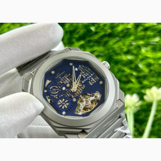 Stylish Men#039;s Bvlgari Wristwatch