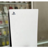 UK Used PS5 Console and 1 Pad Up for Grabs