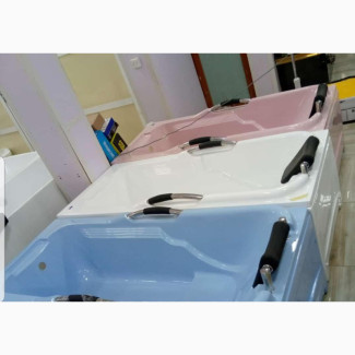 Colured Executive Bath Tub
