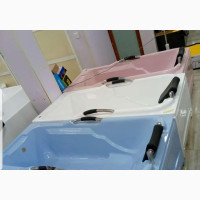 Colured Executive Bath Tub