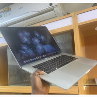 Laptop Apple MacBook Pro 2016 16GB Intel Core I7 SSD 256GB