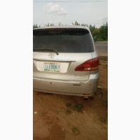 Toyota Ipsum