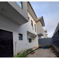 3bdrm Townhouse / Terrace in In An Estate At for rent