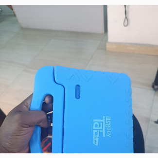 New Tablet 32 GB Red