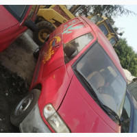 Nissan Vanette 2000 Red